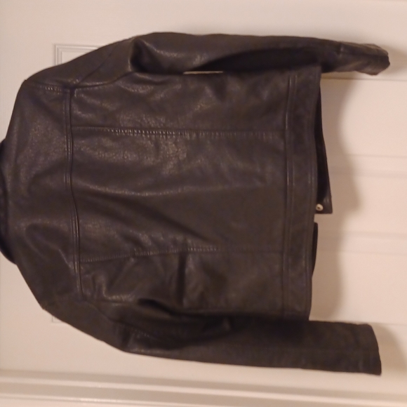 Womens crop motorcycle jacket NWOT - Picture 2 of 3